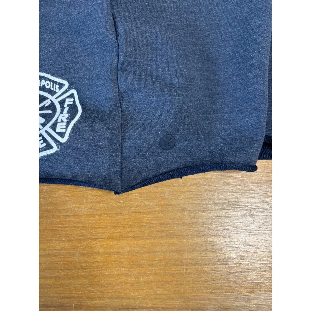 Lululemon City Sweat Shorts Mens‎ Navy Blue Minneapolis Fire EMT Rescue Logo